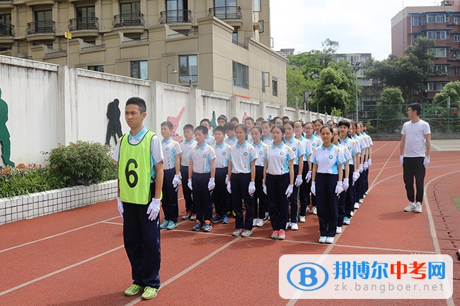 四川省成都市玉林中學(xué)初中部舉行2017年春季特色運(yùn)動(dòng)會(huì)