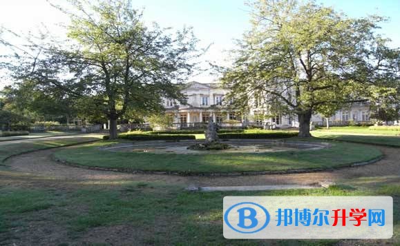 四川省瀘州高級中學校學費