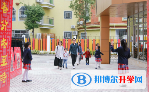 廣州黃埔中黃外國語小學怎么樣、好不好