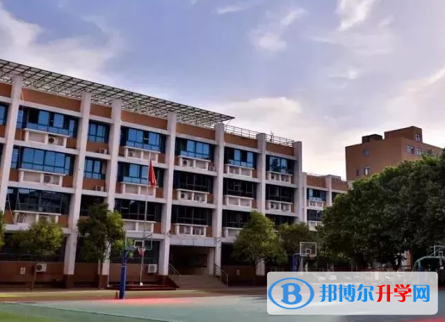 2023長(zhǎng)治市中考數(shù)學(xué)滿分是多少？