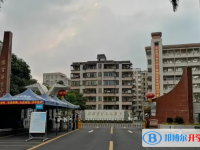 信宜市華僑中學(xué)地址，乘車路線