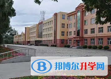 雞西市第二中學(xué)校地址，乘車路線